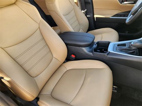 New 2025 Toyota RAV4 XLE Premium image 10