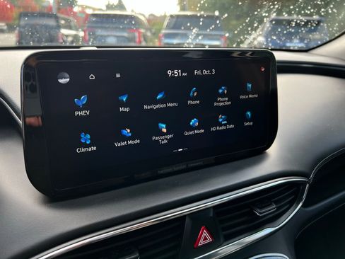 Used 2023 Hyundai Santa Fe Limited image 13