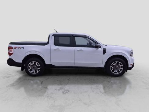Used 2024 Ford Maverick Lariat w/ FX4 Off-Road Package AWD/4WD image 9