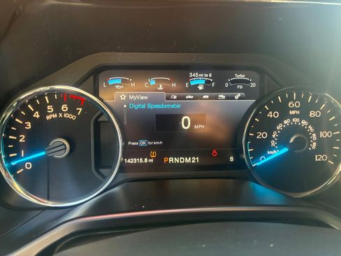 Used 2016 Ford F150 Lariat w/ Equipment Group 502A Luxury image 17