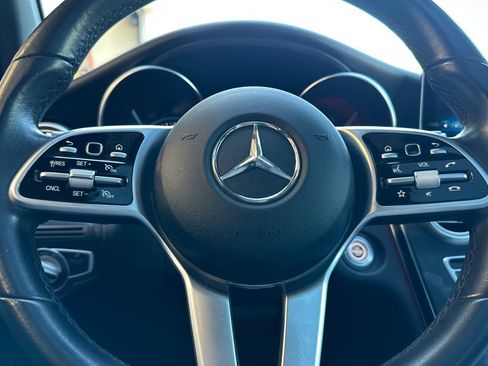 Used 2021 Mercedes-Benz GLC 300 4MATIC w/ Premium Package image 21