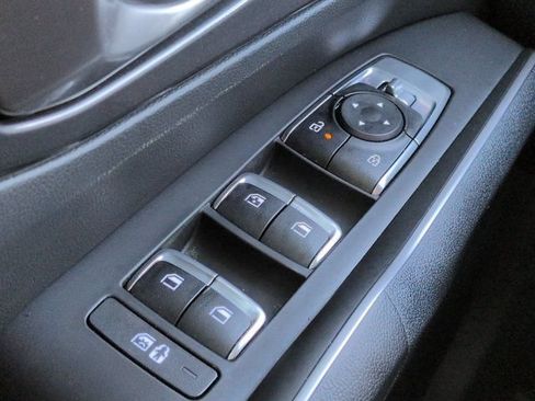 Used 2025 Kia Sorento LX FWD image 21