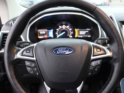 Used 2019 Ford Edge Titanium w/ Equipment Group 301A image 15