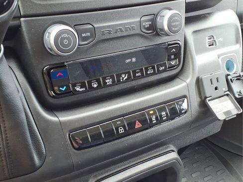 New 2026 RAM ProMaster 2500 w/ Safety Group FWD image 27