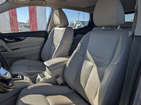 Certified 2022 Nissan Rogue Sport SL w/ Premium Package image 6