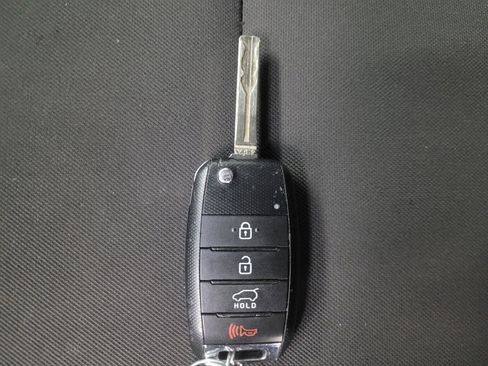 Used 2016 Kia Soul image 32