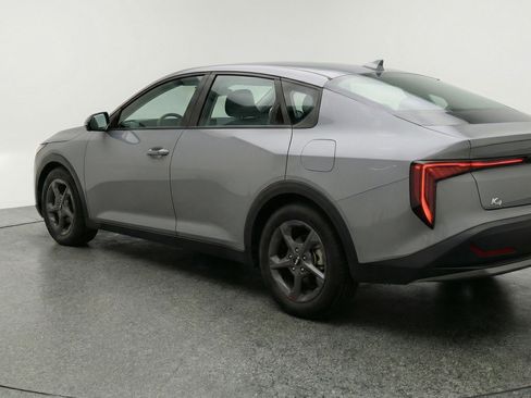 Used 2025 Kia K4 LXS image 6