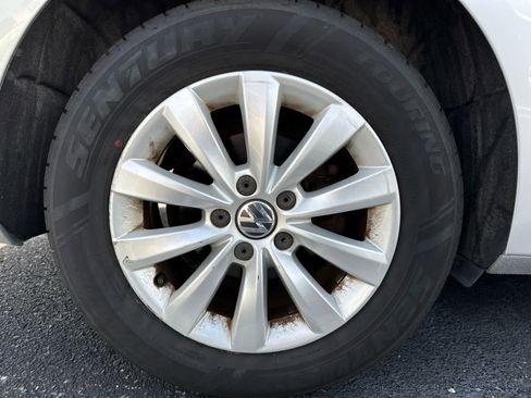 Used 2012 Volkswagen Passat 2.5 S image 40