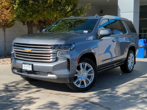 Used 2021 Chevrolet Tahoe High Country w/ Premium Package image 2