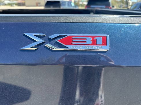 Used 2022 GMC Sierra 1500 SLT w/ SLT Premium Plus Package AWD/4WD image 26