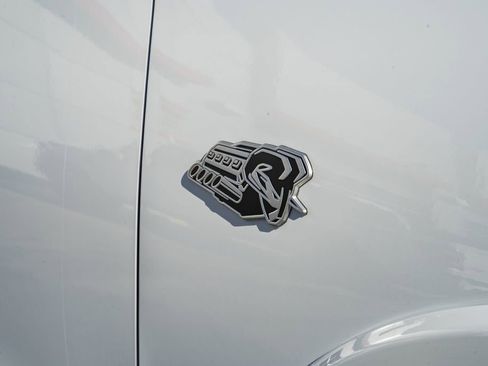 New 2026 RAM 1500 4x4 Crew Cab image 17