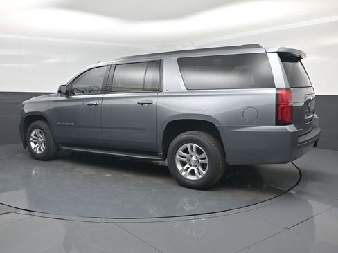 Used 2020 Chevrolet Suburban LT image 4