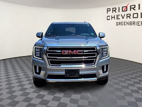Used 2024 GMC Yukon SLT AWD/4WD image 3