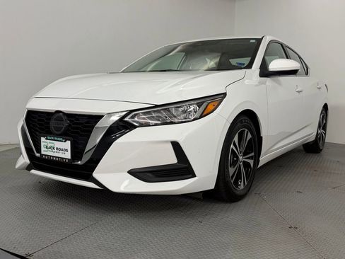 Used 2023 Nissan Sentra SV image 3