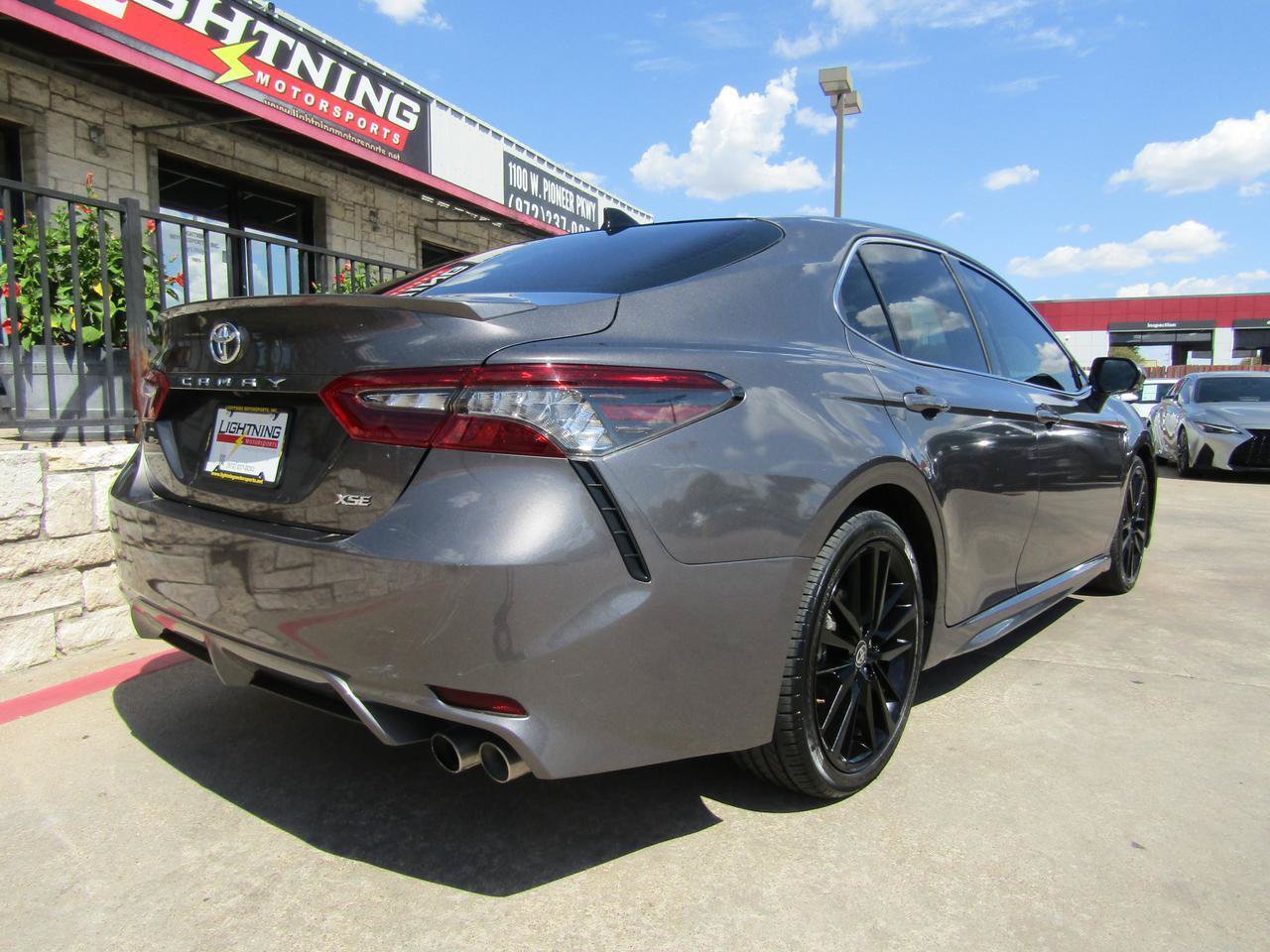 Used 2021 Toyota Camry XSE w/ Navigation Package FWD image 4