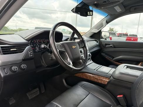 Used 2018 Chevrolet Suburban Premier AWD/4WD image 20