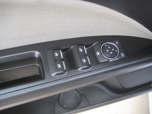 Used 2019 Ford Fusion S FWD image 14
