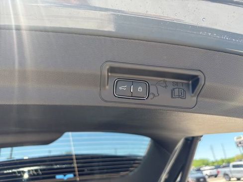 New 2026 Ford Explorer ST-Line AWD/4WD image 13