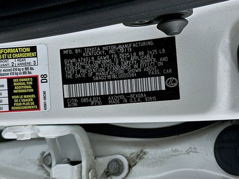 Used 2020 Lexus ES 300h w/ Premium Package image 33