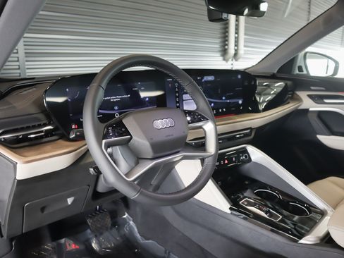 New 2026 Audi Q5 Premium Plus AWD/4WD image 17