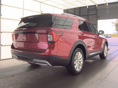 Used 2025 Ford Explorer Platinum w/ LUX Leather Package AWD/4WD image 16