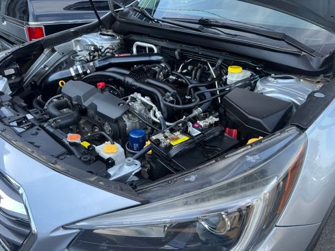 Used 2018 Subaru Outback 2.5i Premium AWD/4WD image 16