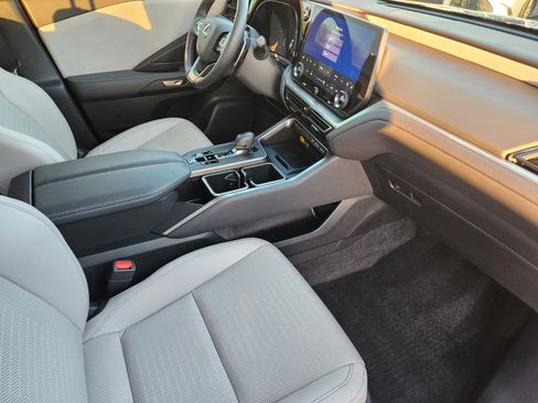 Certified 2025 Lexus TX 350 FWD image 16