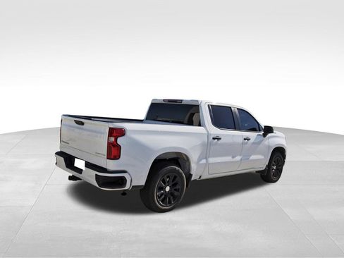Used 2024 Chevrolet Silverado 1500 Custom image 4