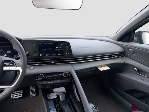 New 2026 Hyundai Elantra SEL Sport Premium FWD image 25