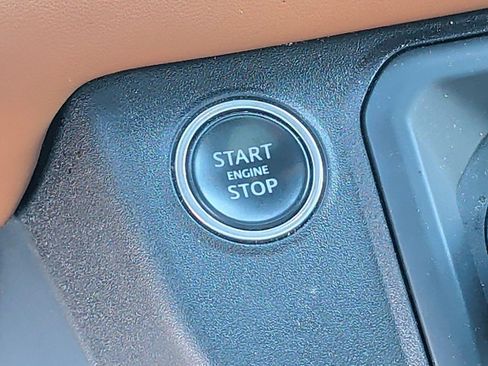 Used 2020 Land Rover Defender 110 X AWD/4WD image 23