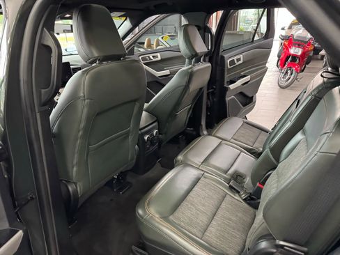Used 2022 Ford Explorer Timberline image 18