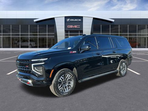Certified 2025 Chevrolet Suburban Z71 w/ Comfort Package image 1