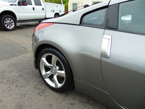 Used 2007 Nissan 350Z Enthusiast w/ Cargo Convenience Pkg RWD image 35