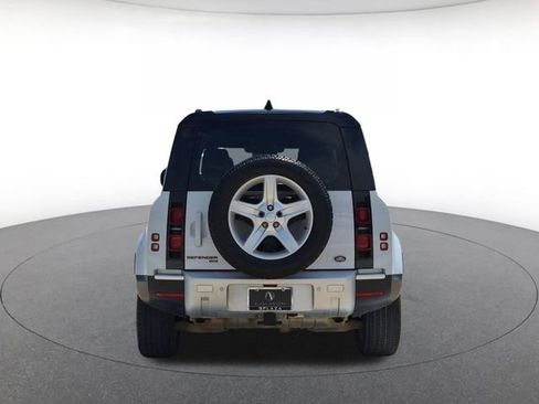 Used 2022 Land Rover Defender 110 SE AWD/4WD image 6