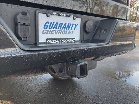 Used 2022 Chevrolet Silverado 1500 LT Trail Boss w/ LPO, Dark Essentials Package image 32