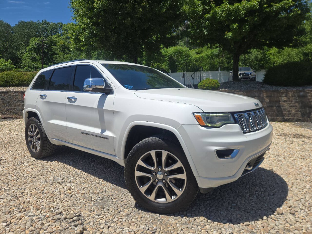Used 2017 Jeep Grand Cherokee Overland AWD/4WD image 33