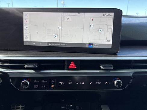 Used 2024 Kia Sorento SX image 22