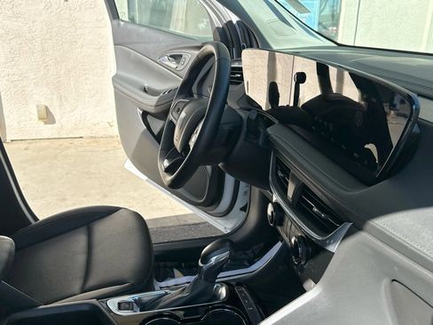 Used 2024 Buick Encore GX Sport Touring image 29