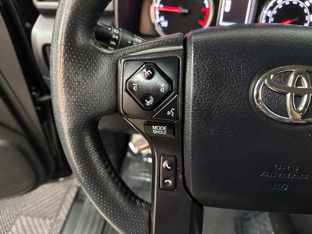 Used 2022 Toyota 4Runner TRD Off-Road AWD/4WD image 14