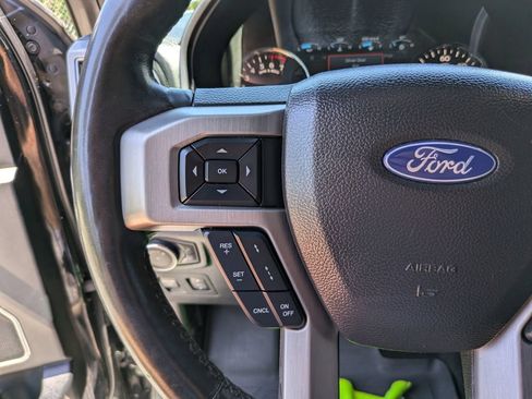 Used 2020 Ford F150 Platinum w/ Equipment Group 701A Luxury AWD/4WD image 33