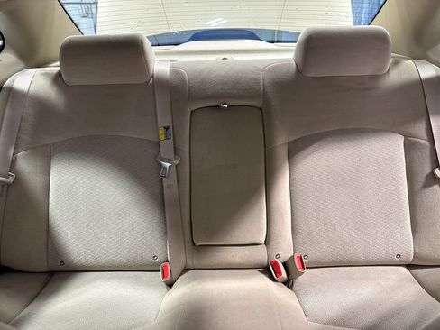 Used 2005 Buick LaCrosse CX FWD image 33
