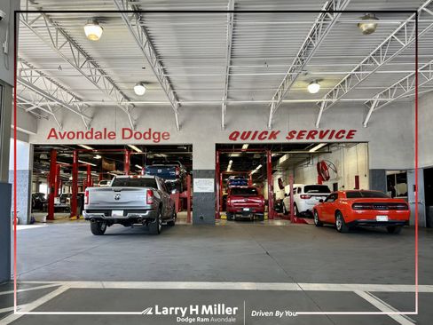 Used 2023 Dodge Durango R/T w/ Hemi Orange Plus Package AWD/4WD image 19