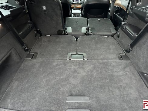Used 2024 Volvo XC90 B6 Plus image 19