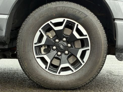 Used 2022 Ford F150 Lightning XLT image 9