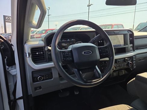 Used 2026 Ford F250 XLT AWD/4WD image 8