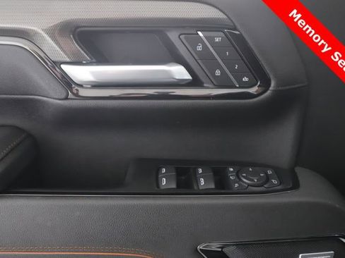 Used 2025 GMC Sierra 2500 AT4 w/ Technology Package image 20