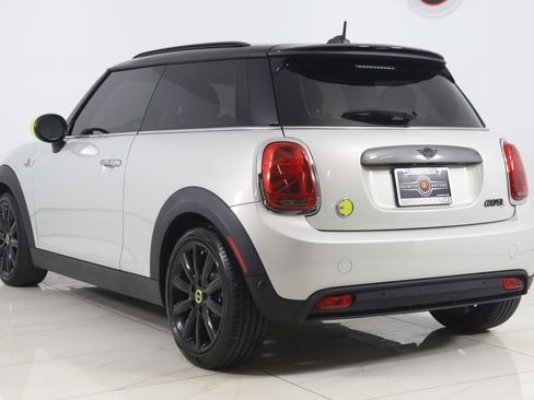 Used 2021 MINI Cooper SE w/ 6.5" Touchscreen Package FWD image 4