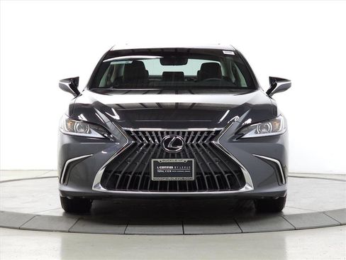 Certified 2025 Lexus ES 300h w/ Premium Package image 2