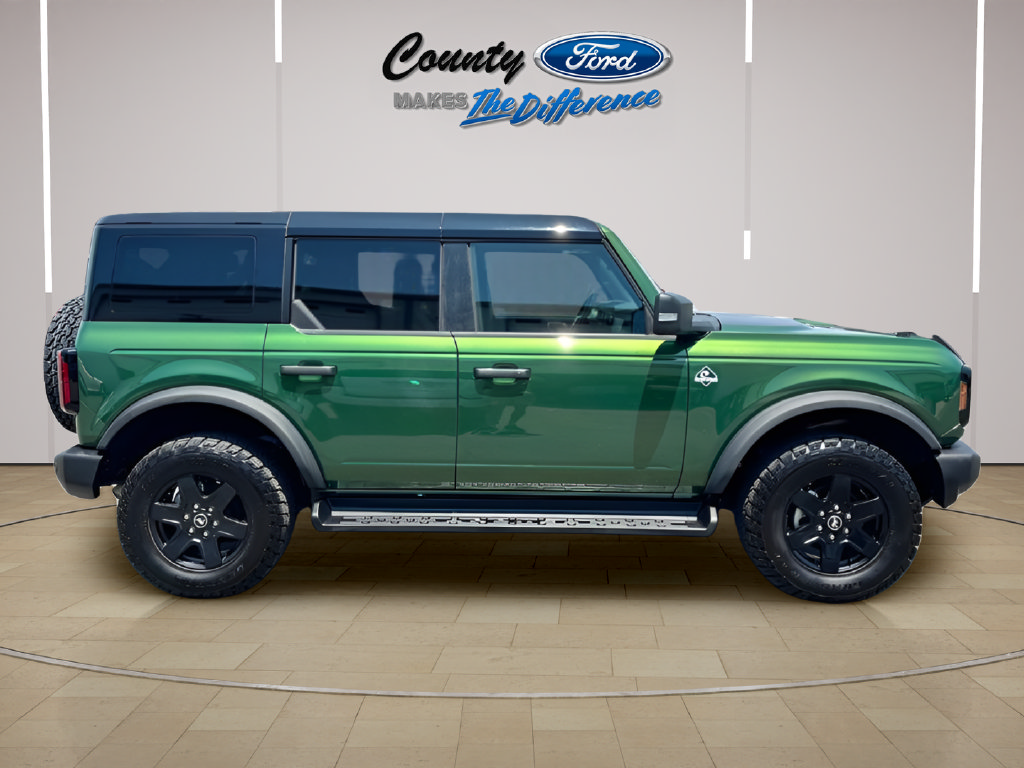 Used 2025 Ford Bronco Outer Banks AWD/4WD image 8