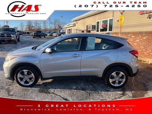 Used 2018 Honda HR-V LX image 2